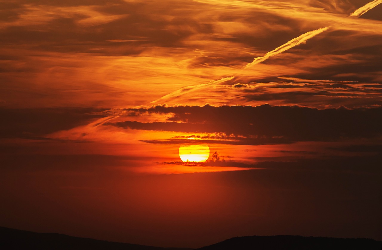 sunset, clouds, sky-1072923.jpg